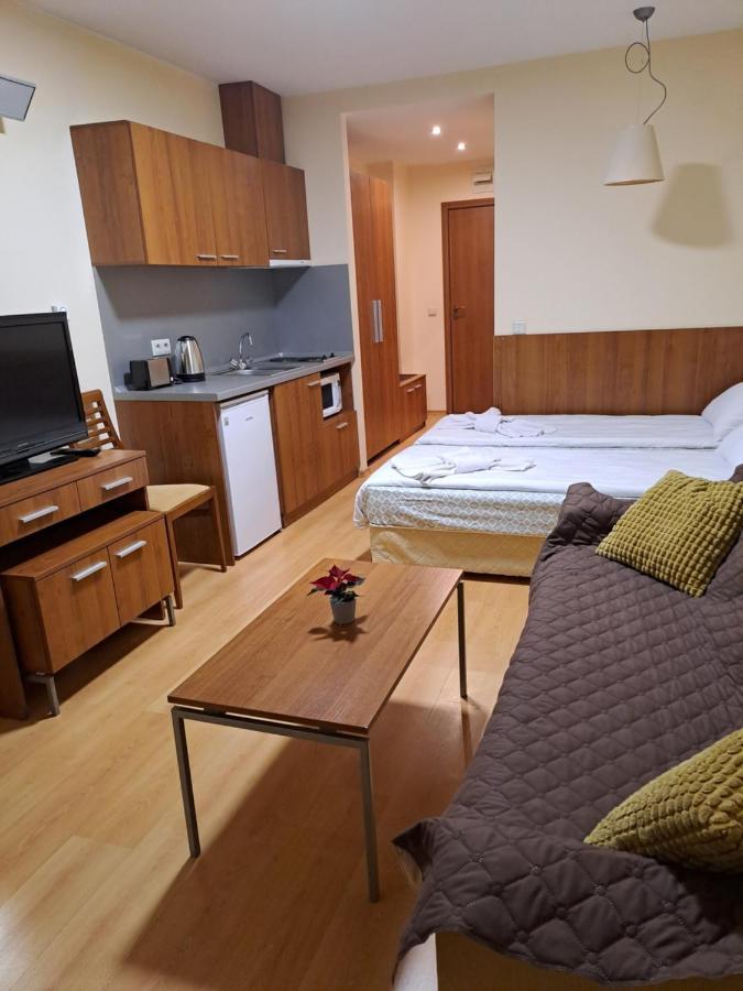 Family Studio 302, Villa Park 波罗维茨 外观 照片